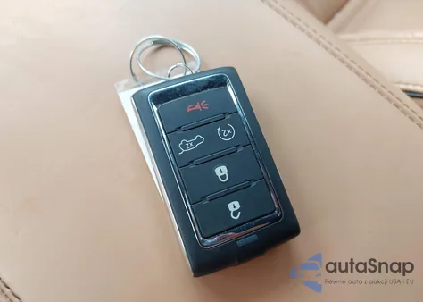 2023 Jeep Grand Cherokee L Summit Reserve 4X4 z USA, uszkodzony, nr VIN 1C4RJKEG6P8887749